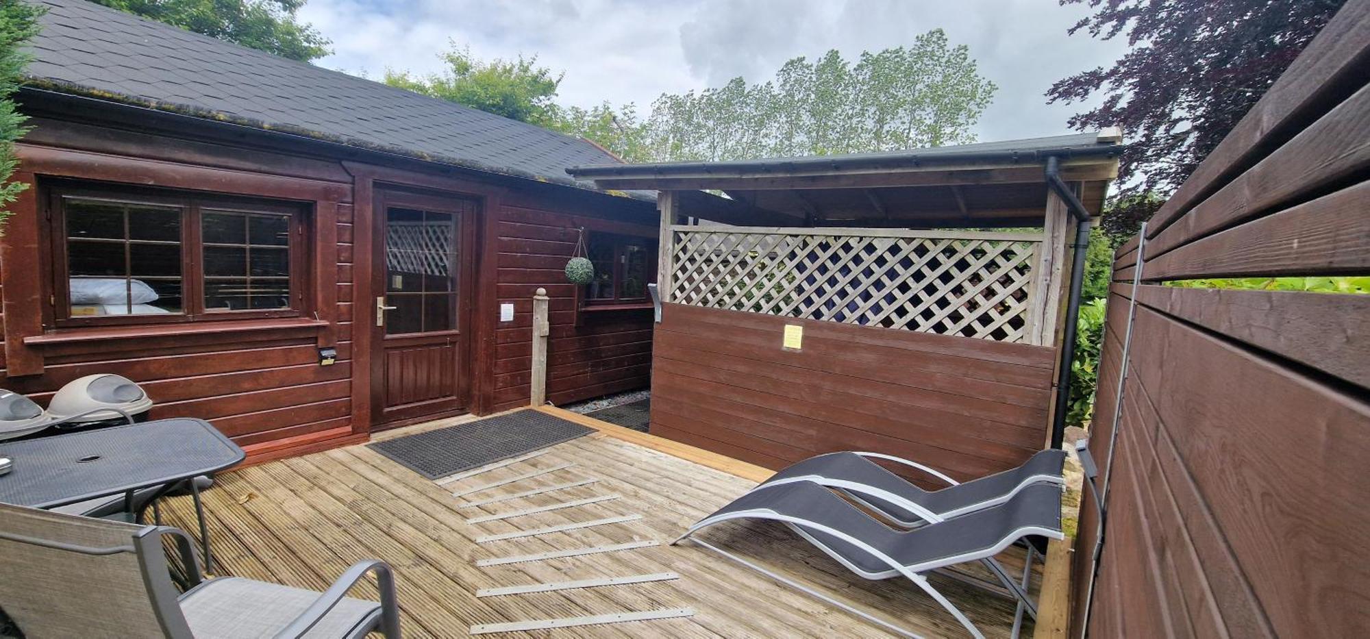Cypress Log Cabins Accommodation Godshill  ภายนอก รูปภาพ