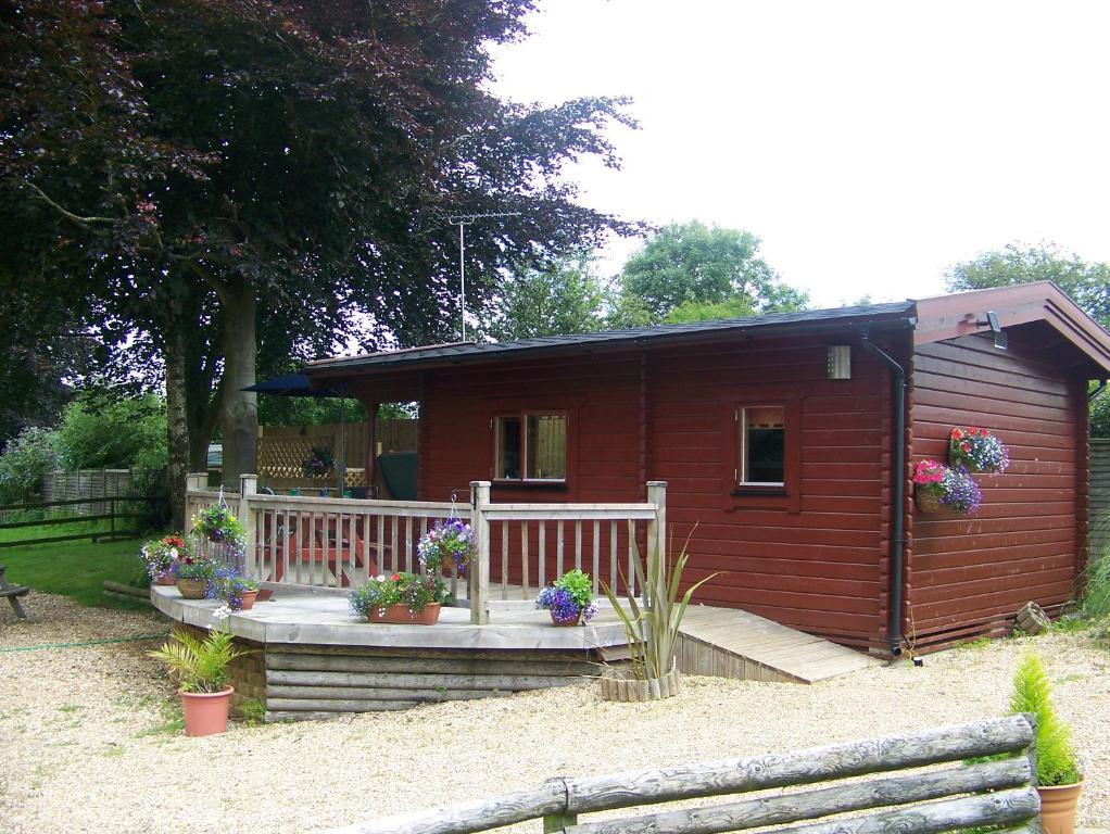 Cypress Log Cabins Accommodation Godshill  ห้อง รูปภาพ